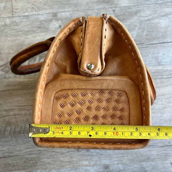 Vintage Leather Handmade Tooled Buckle Shoulder Hand Bag - Picture 12 of 14